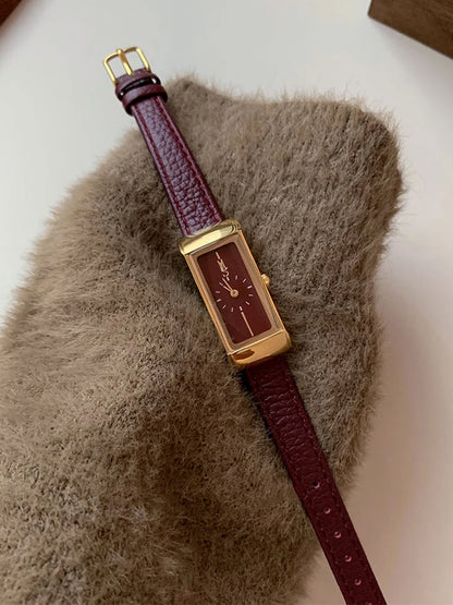 Montre Élégante Femme - Bracelet Cuir Rouge Bordeaux