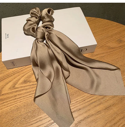 Foulard Satin pour Cheveux avec Grand Nœud - Élégant Bandeau Rétro
